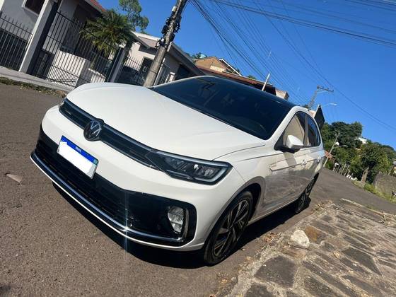 VOLKSWAGEN VIRTUS 1.0 200 TSI HIGHLINE AUTOMÁTICO